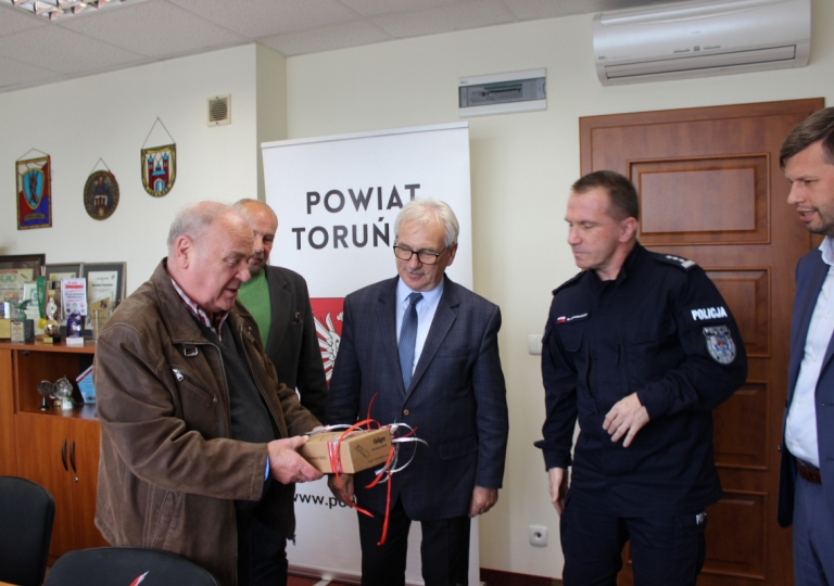 Nowy sprzęt dla toruńskich policjantów