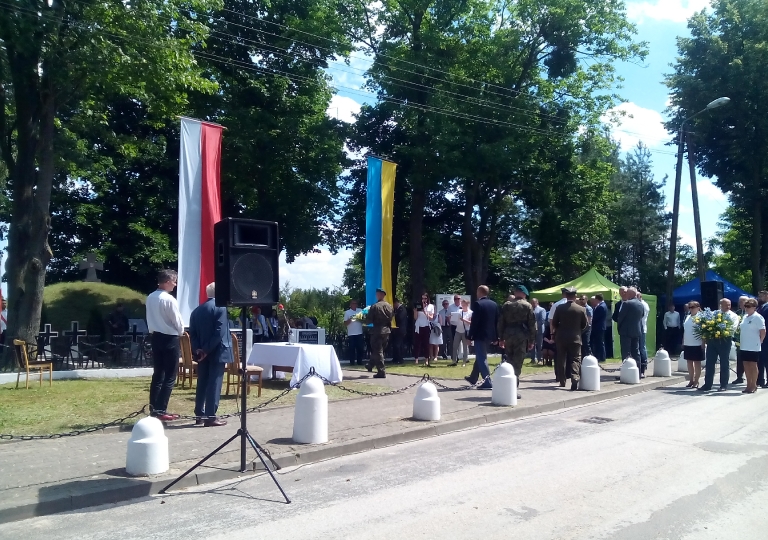 Uroczystość na ukraińskim cmentarzu